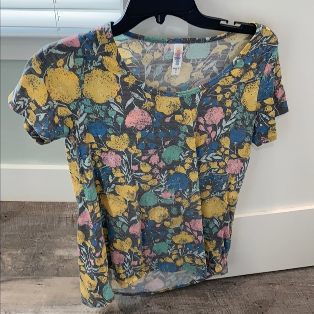 LuLaRoe top